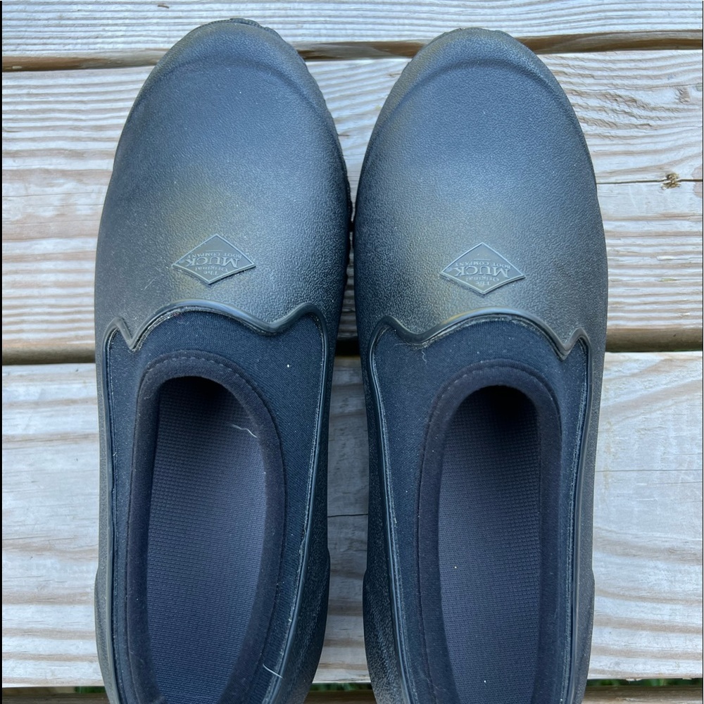 Muck boots low tops waterproof women’s 10